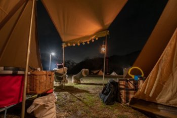 キャンプでLEDランタンを使用