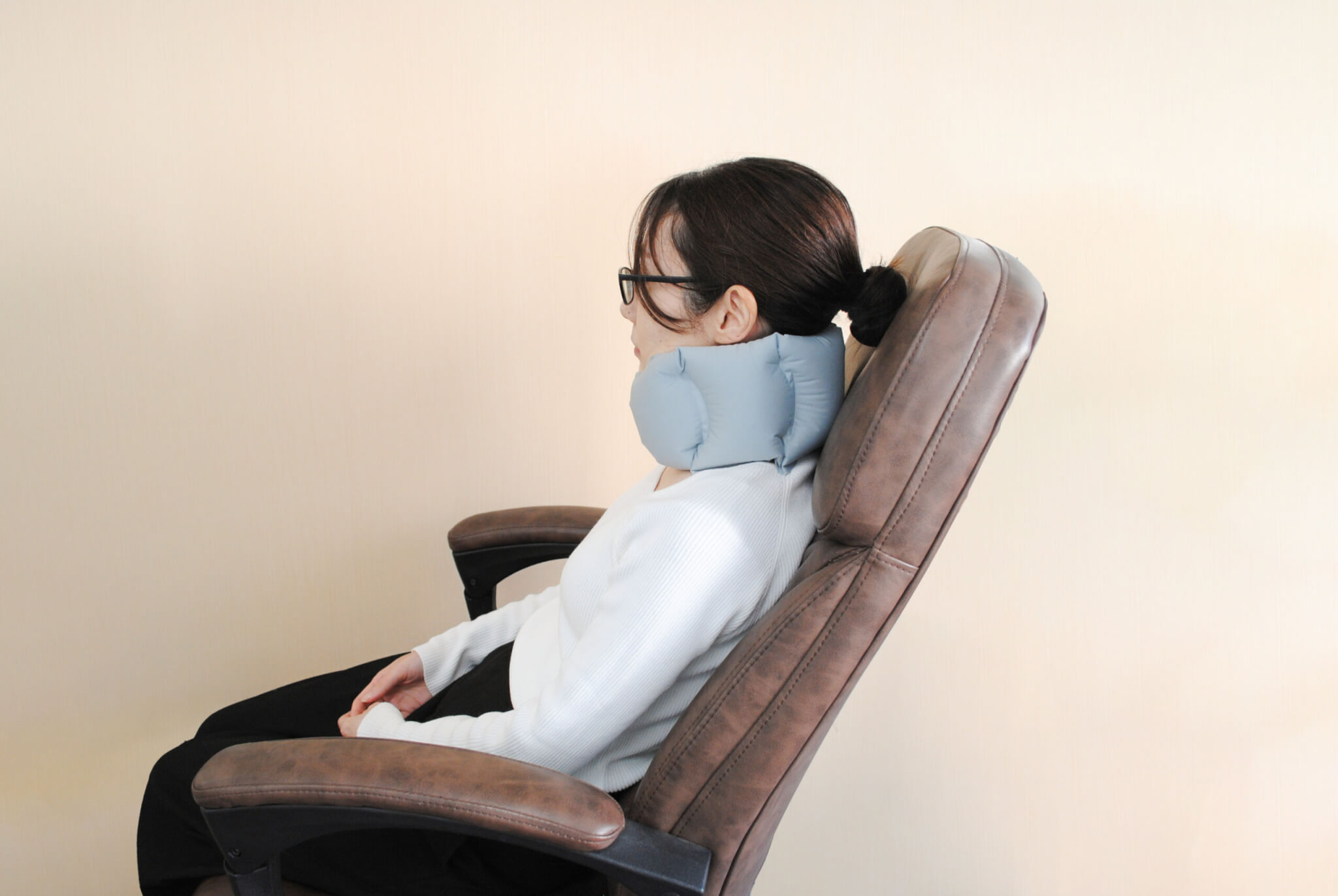 gowell  ゴーウェル　エアーポンプ　ネックピロー