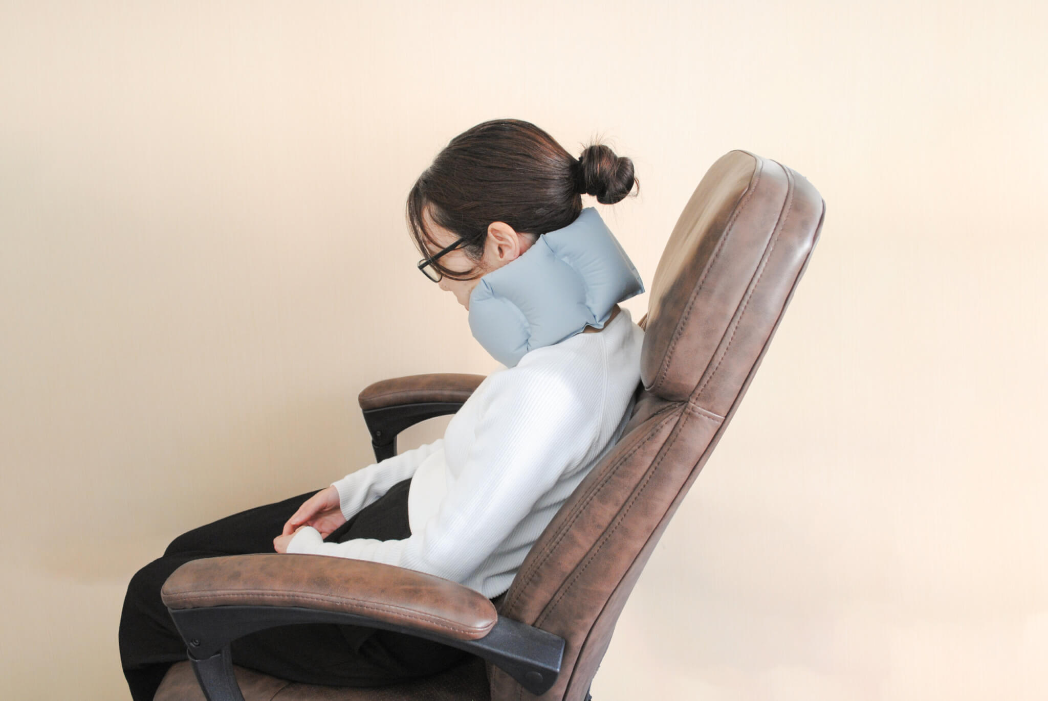 gowell  ゴーウェル　エアーポンプ　ネックピロー